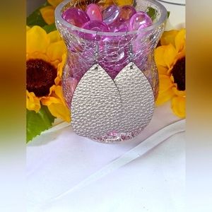 🤍✨Handmade faux leather earings✨🤍